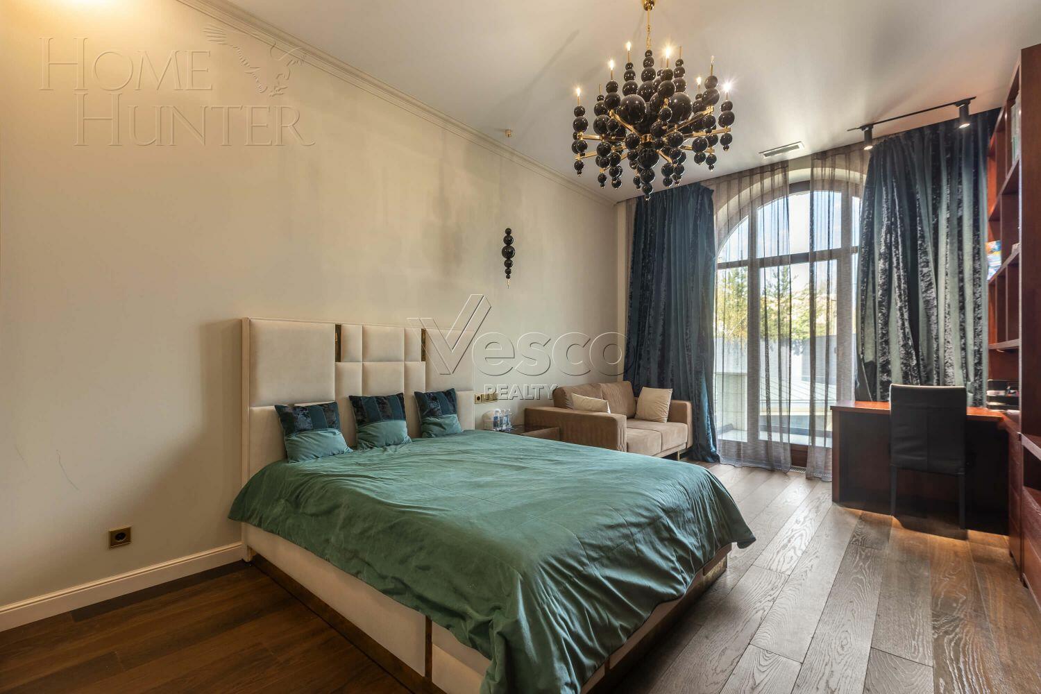 2-этажный коттедж 700 м² с отделкой