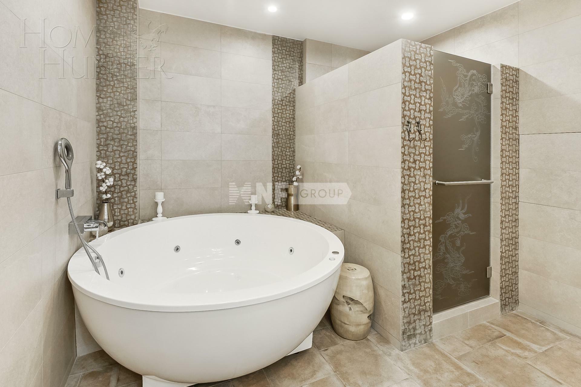 2-УРОВНЕВЫЙ ТАУНХАУС С ОТДЕЛКОЙ 236 М² НА 1 ЭТАЖЕ