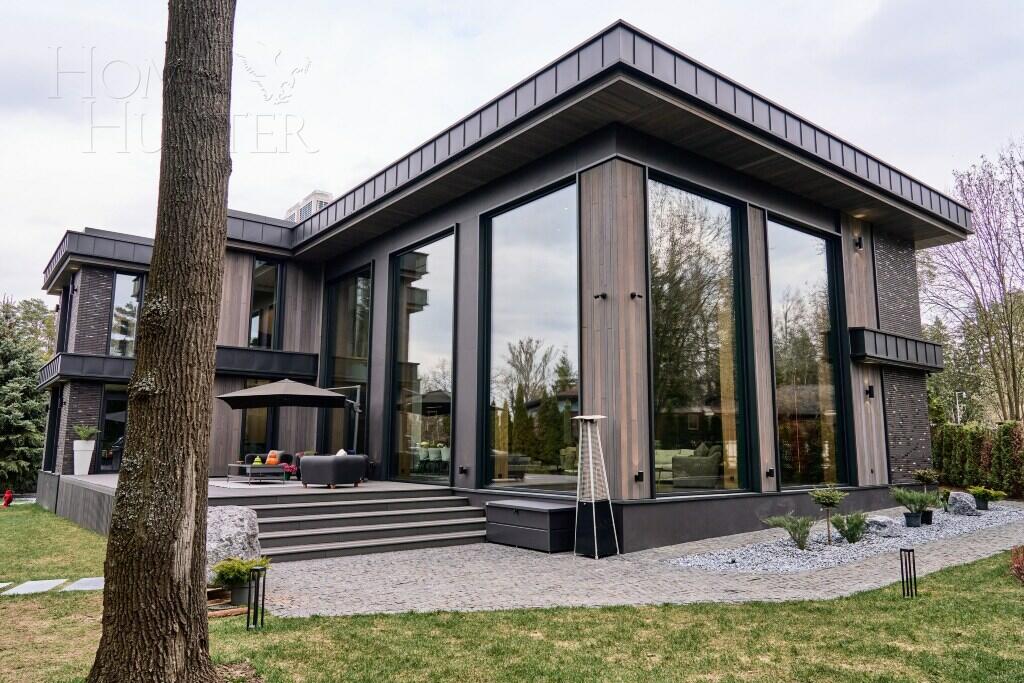 2-этажный коттедж 929 м² с отделкой