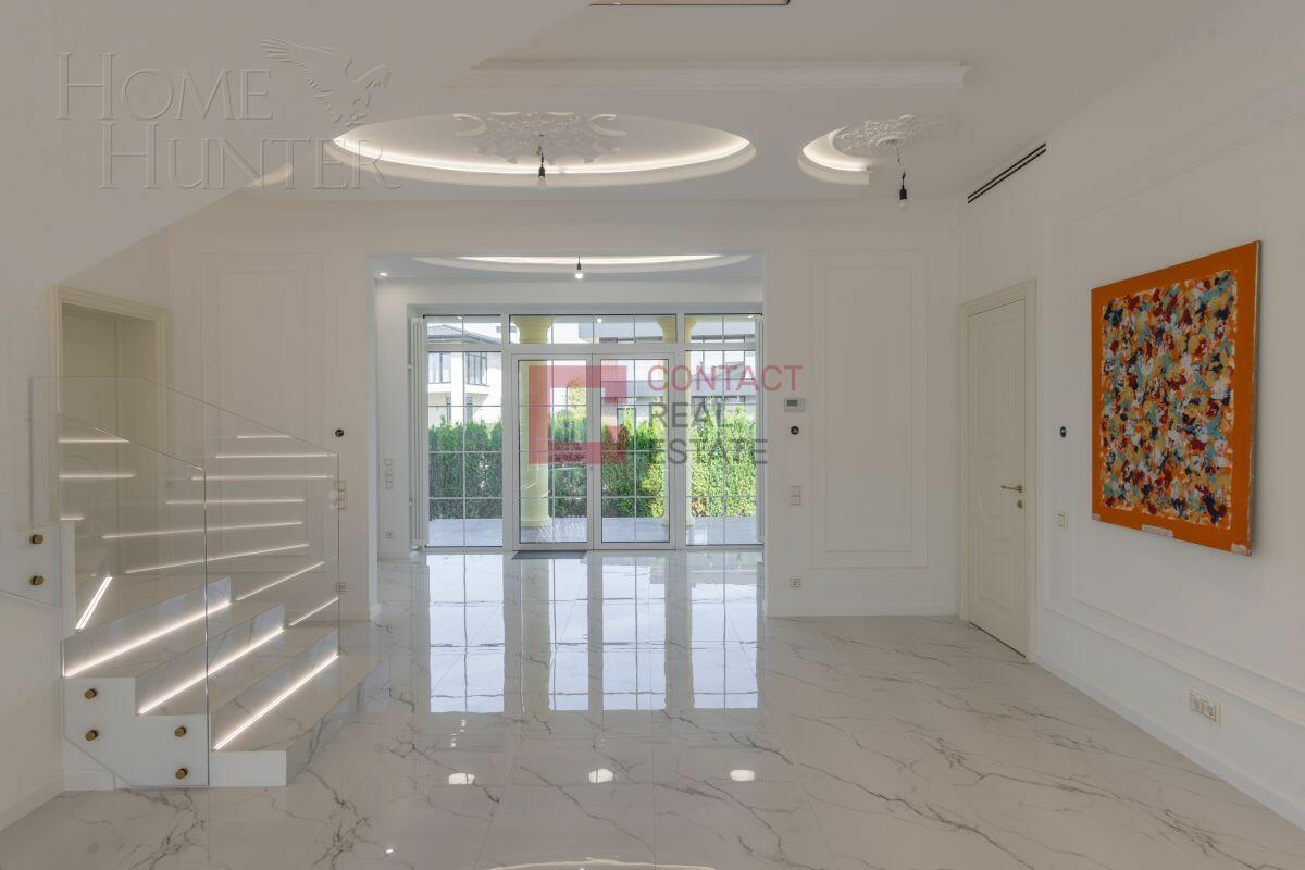 2-этажный коттедж 900 м² с отделкой