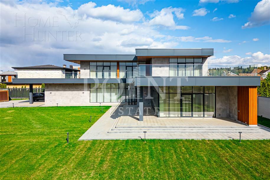 2-этажный коттедж 696 м² с отделкой