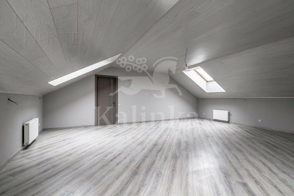 2-этажный коттедж 1 000 м² с отделкой