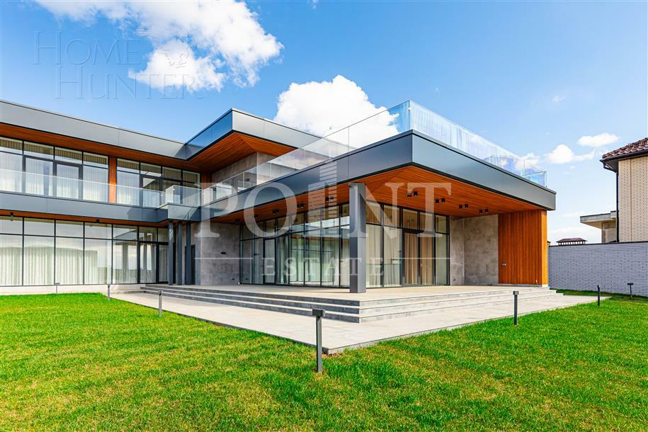 2-этажный коттедж 696 м² с отделкой