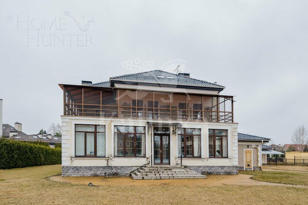 2-этажный коттедж 1 000 м² с отделкой