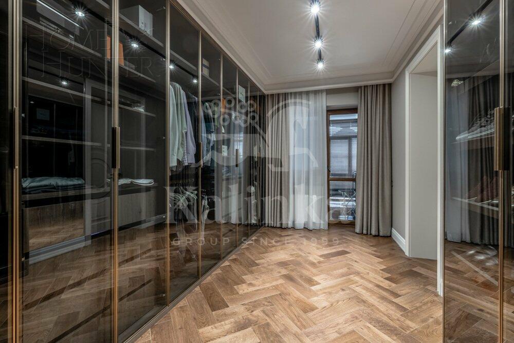 2-этажный таунхаус 271 м² с отделкой