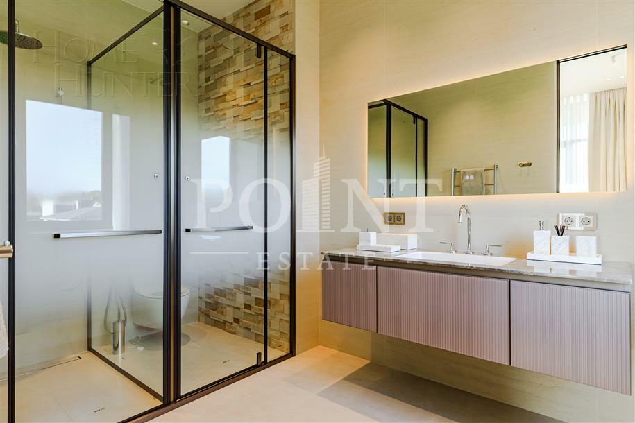 2-этажный коттедж 696 м² с отделкой