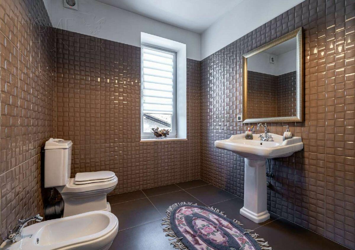 2-этажный коттедж 1 065 м² с отделкой