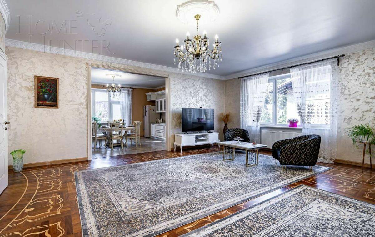 2-этажный коттедж 1 065 м² с отделкой