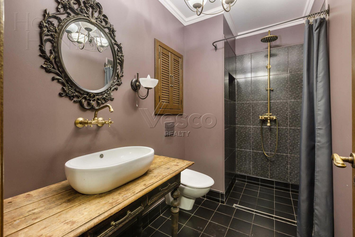 2-этажный коттедж 680 м² с отделкой