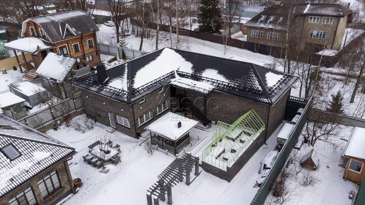 2-этажный коттедж 680 м² с отделкой