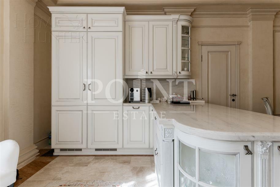 2-этажный коттедж 325 м² с отделкой