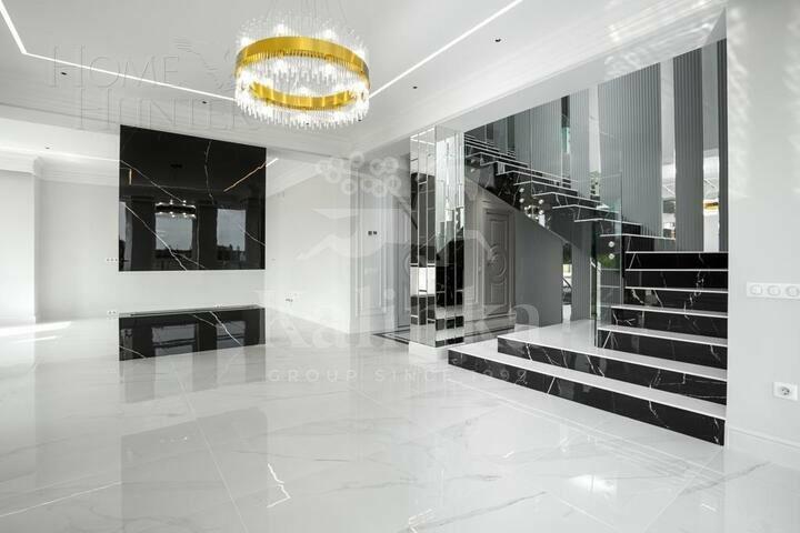 2-этажный коттедж 275 м² с отделкой