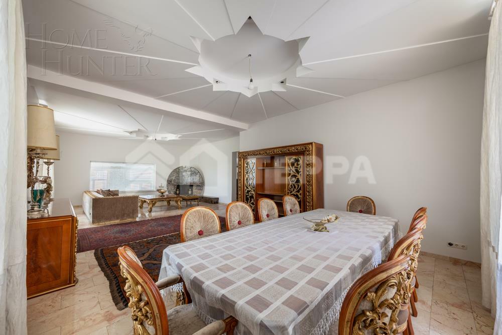 2-этажный коттедж 1 000 м² с отделкой