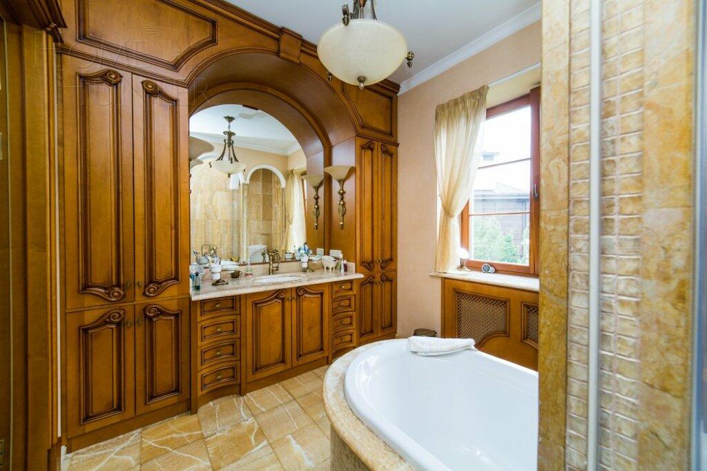 2-этажный коттедж 1 400 м² с отделкой