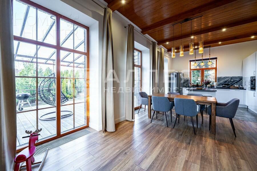 2-этажный коттедж 400 м² с отделкой