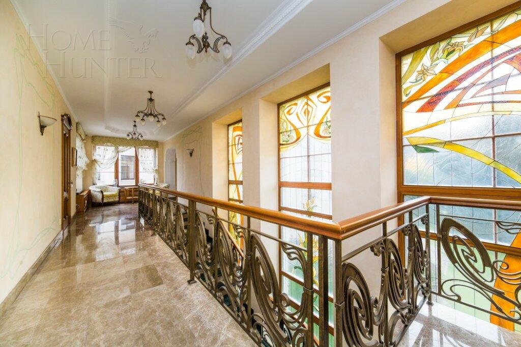 2-этажный коттедж 1 400 м² с отделкой