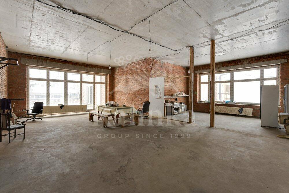 2-этажный таунхаус 380 м² без отделки