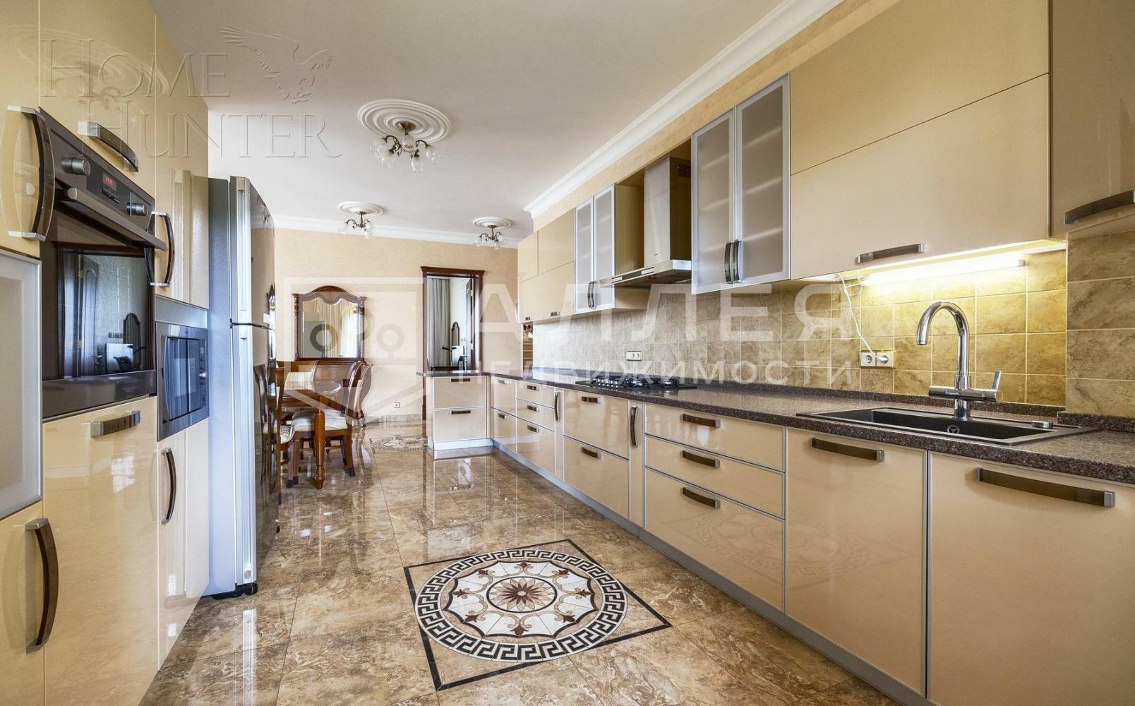 2-этажный коттедж 397 м² с отделкой