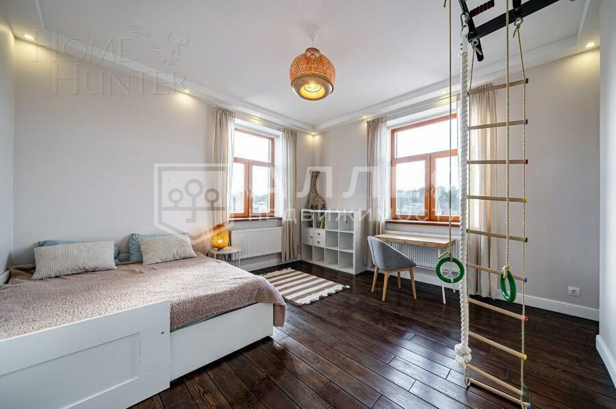 2-этажный коттедж 400 м² с отделкой