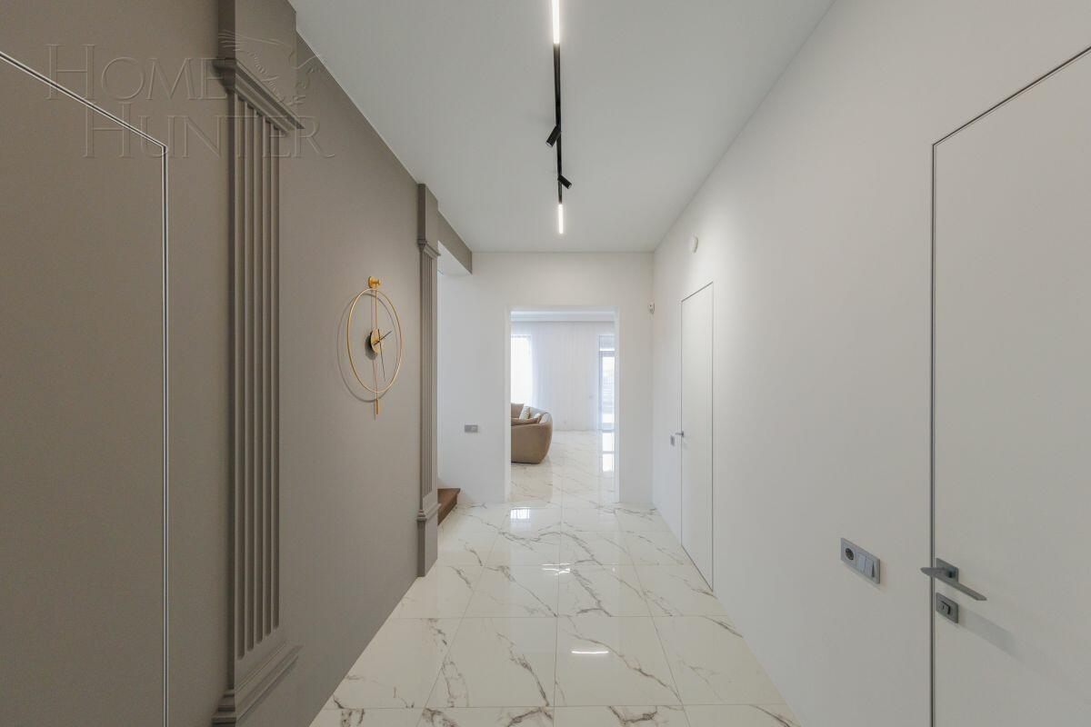 2-этажный коттедж 234.4 м² с отделкой