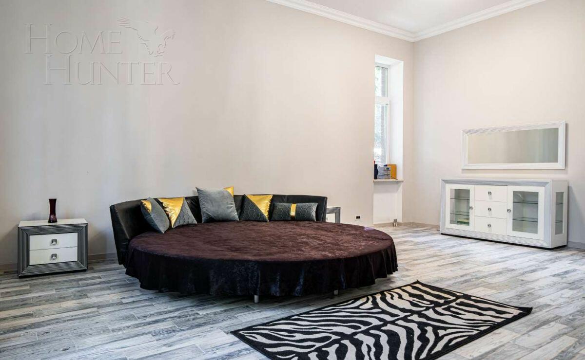 2-этажный коттедж 1 065 м² с отделкой