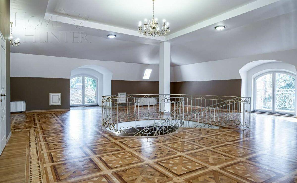 2-этажный коттедж 1 065 м² с отделкой