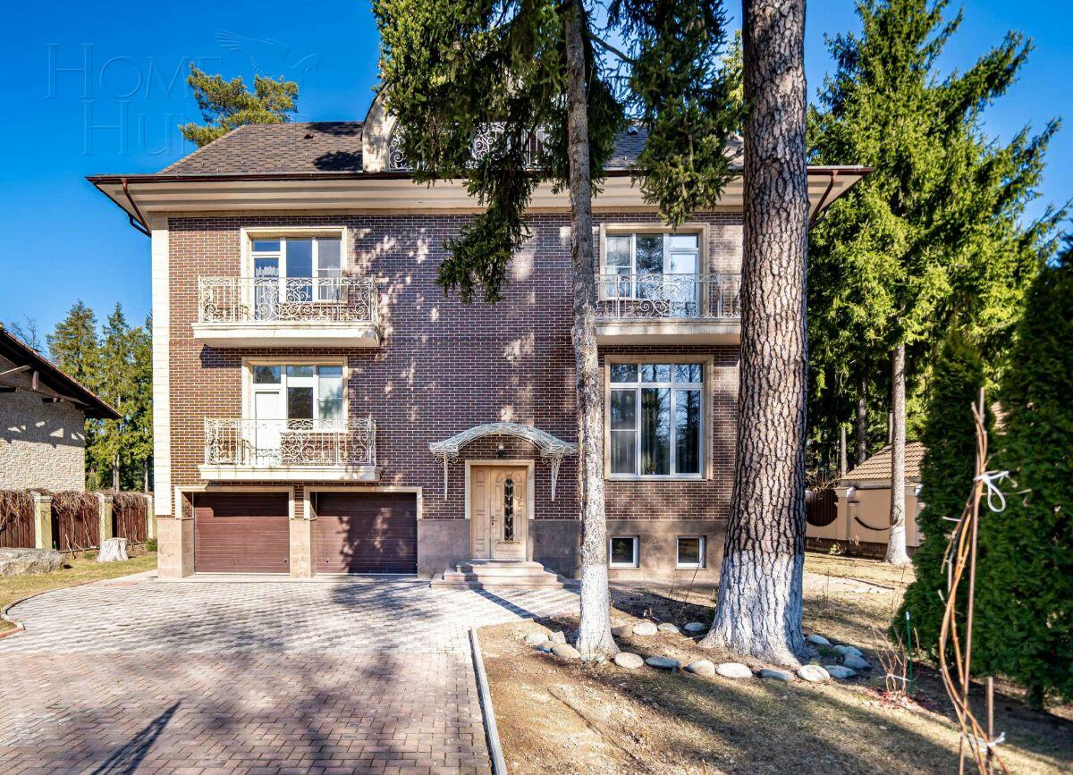 2-этажный коттедж 1 065 м² с отделкой