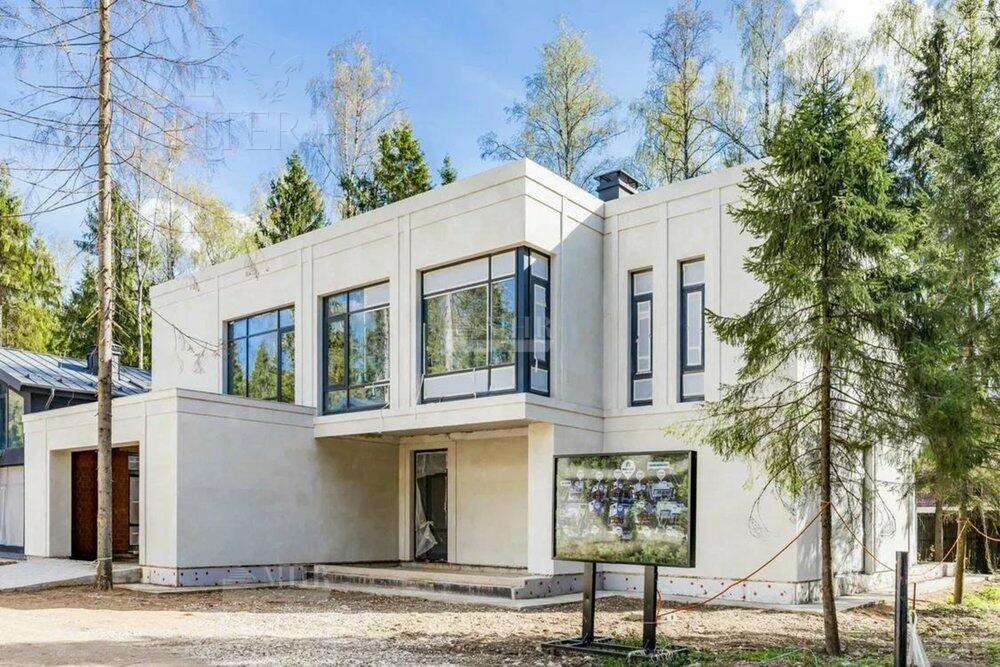 2-этажный коттедж 520 м² без отделки