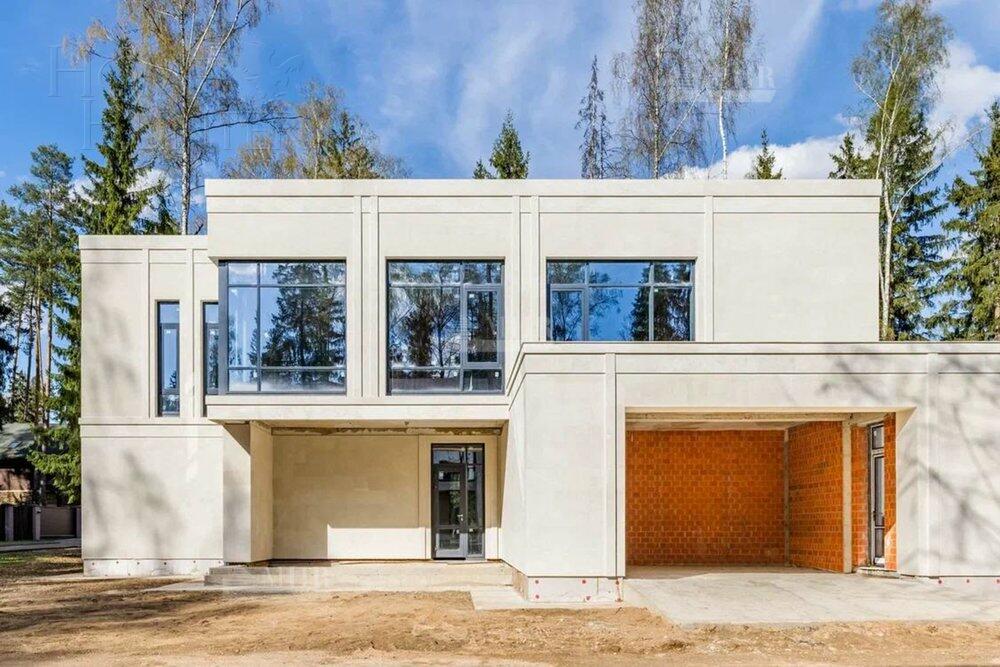 2-этажный коттедж 520 м² без отделки