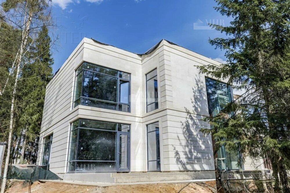 2-этажный коттедж 616 м² без отделки