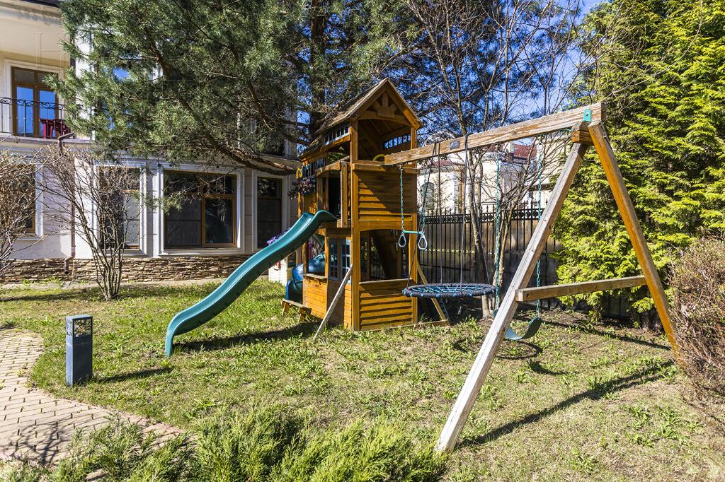 2-этажный коттедж 640 м² с отделкой