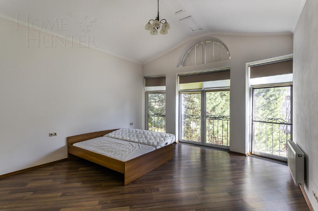 2-этажный коттедж 640 м² с отделкой