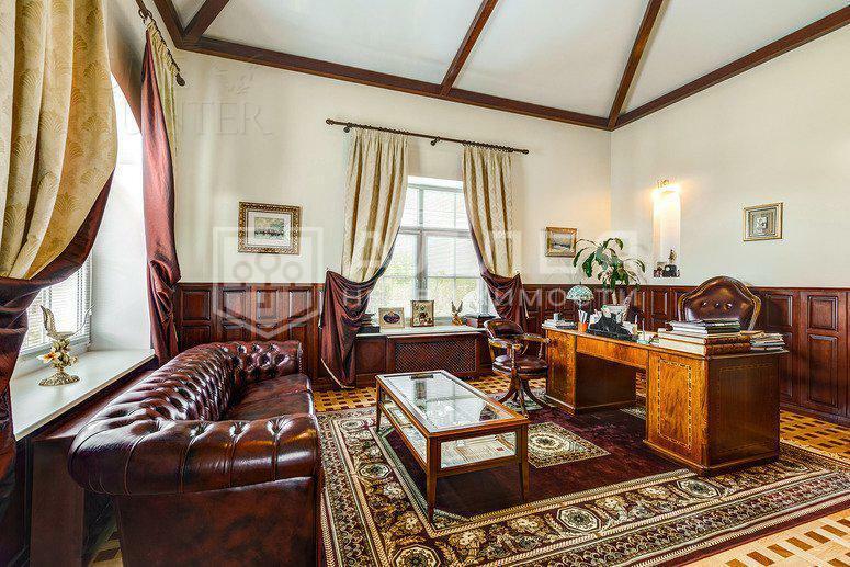 3-этажный коттедж 935 м² с отделкой