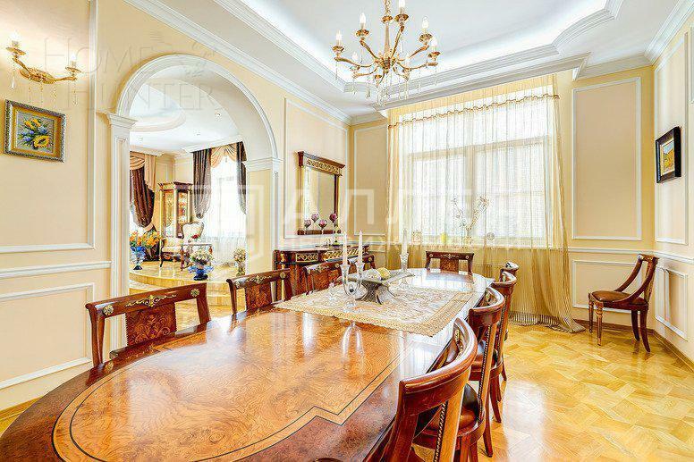 3-этажный коттедж 935 м² с отделкой