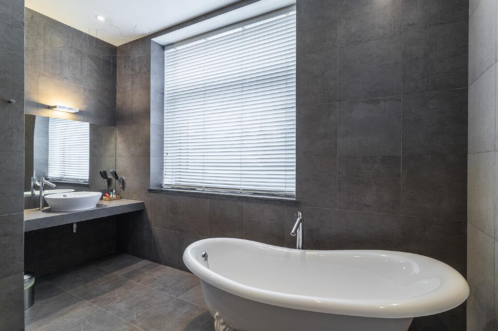 2-этажный коттедж 640 м² с отделкой