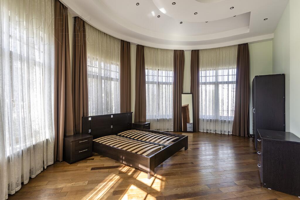 2-этажный коттедж 640 м² с отделкой