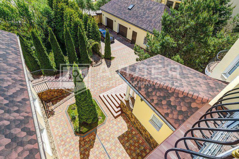 3-этажный коттедж 935 м² с отделкой