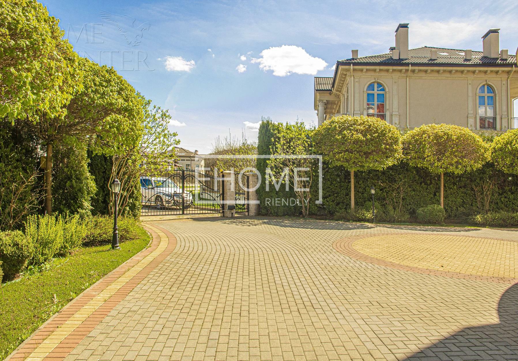 2-этажный коттедж 1 200 м² с отделкой