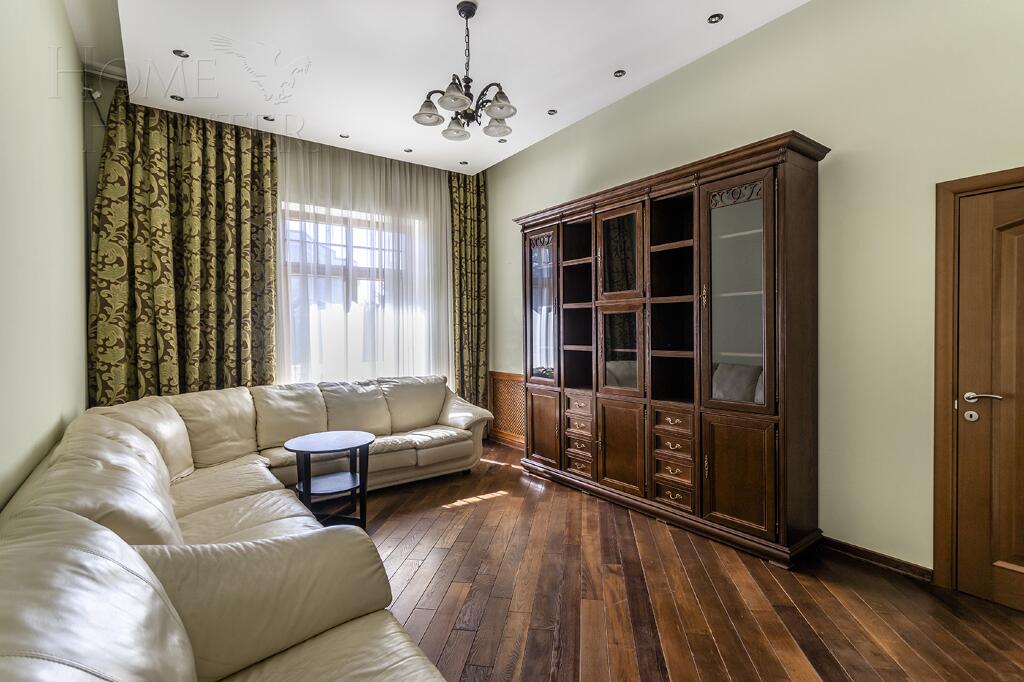 2-этажный коттедж 640 м² с отделкой