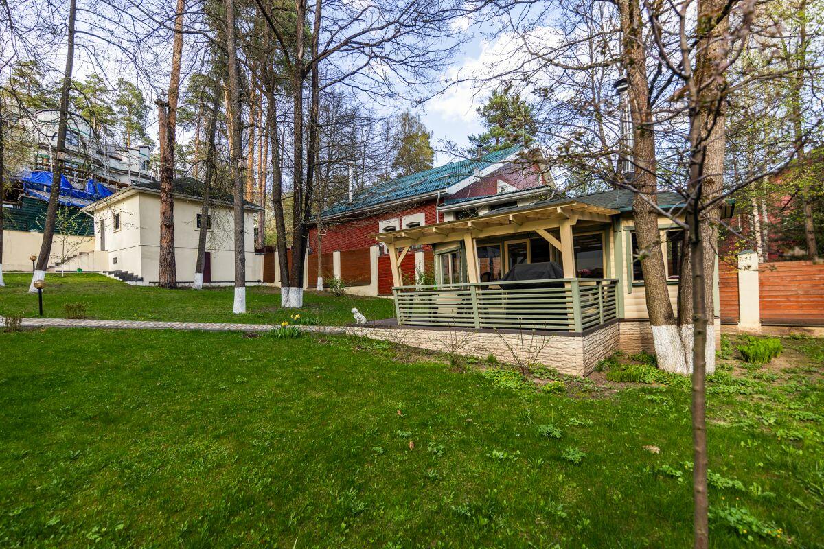 2-этажный коттедж 282.7 м² с отделкой