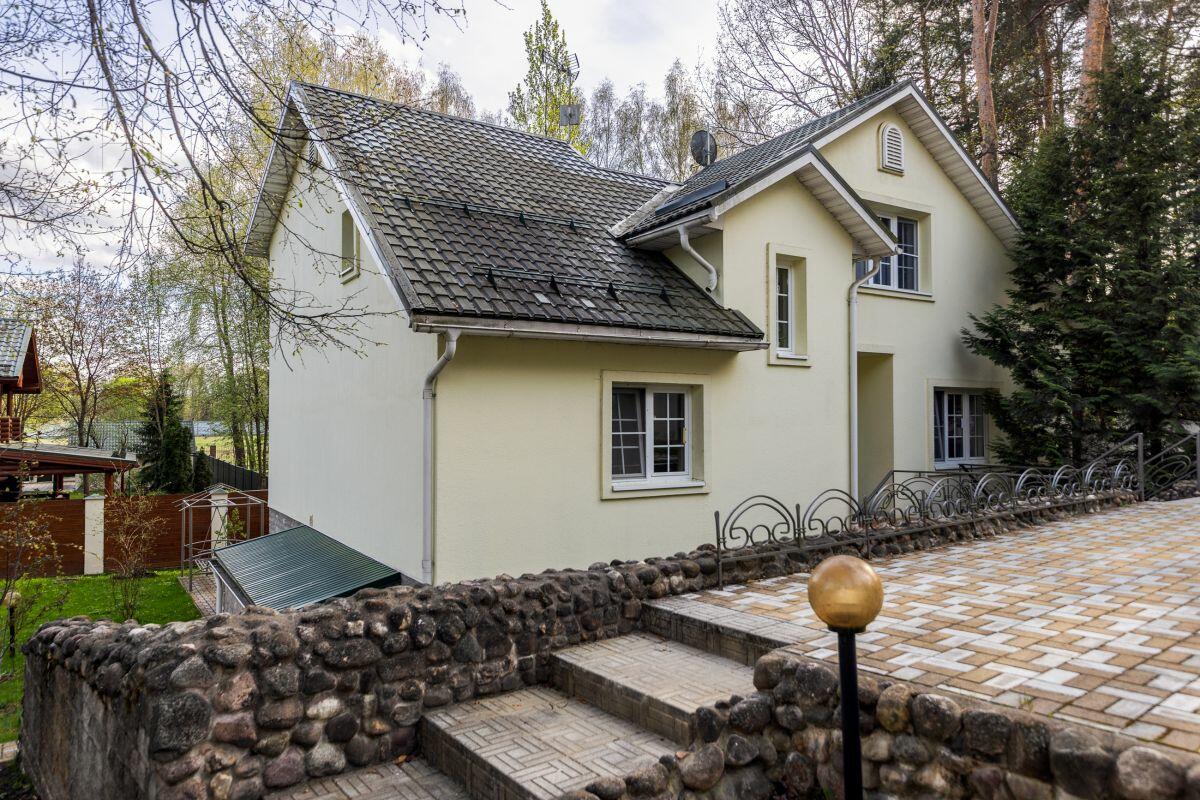 2-этажный коттедж 282.7 м² с отделкой