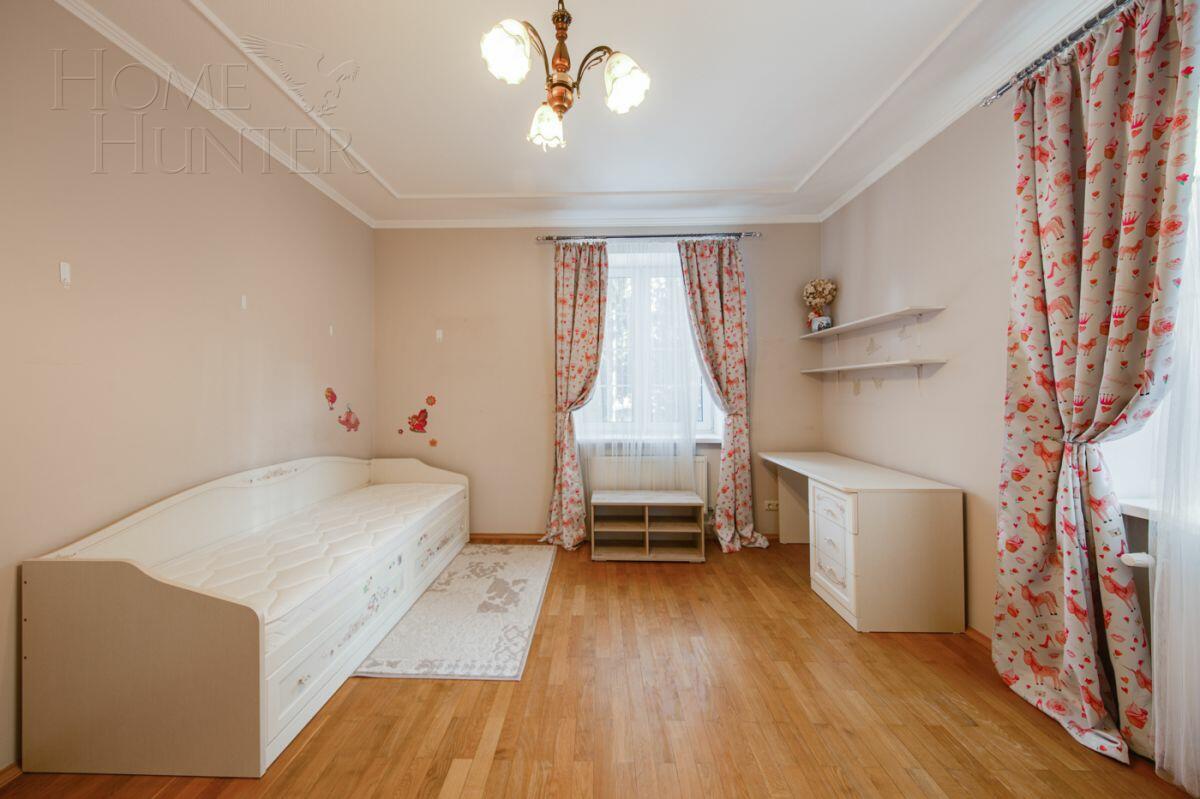 2-этажный коттедж 350 м² с отделкой