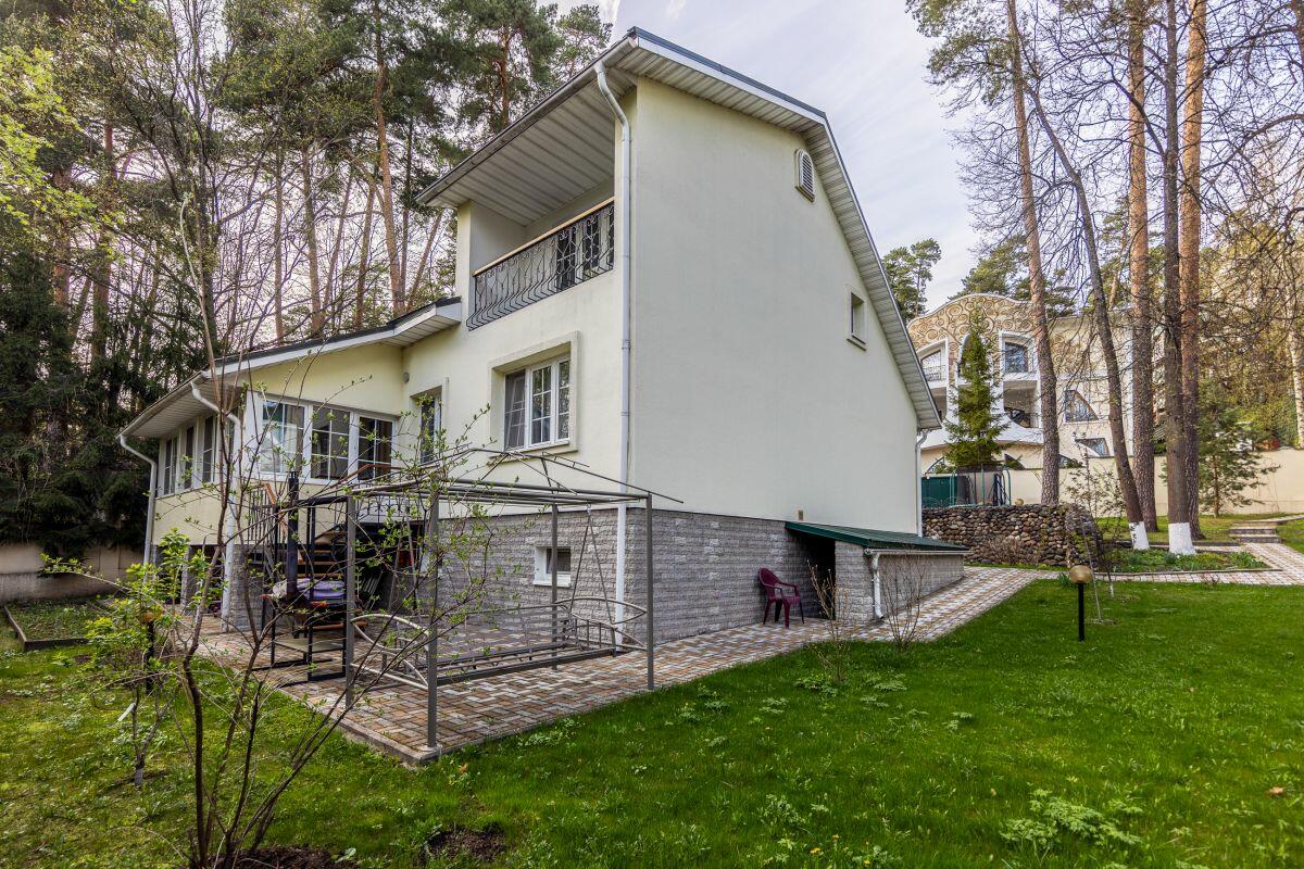 2-этажный коттедж 282.7 м² с отделкой