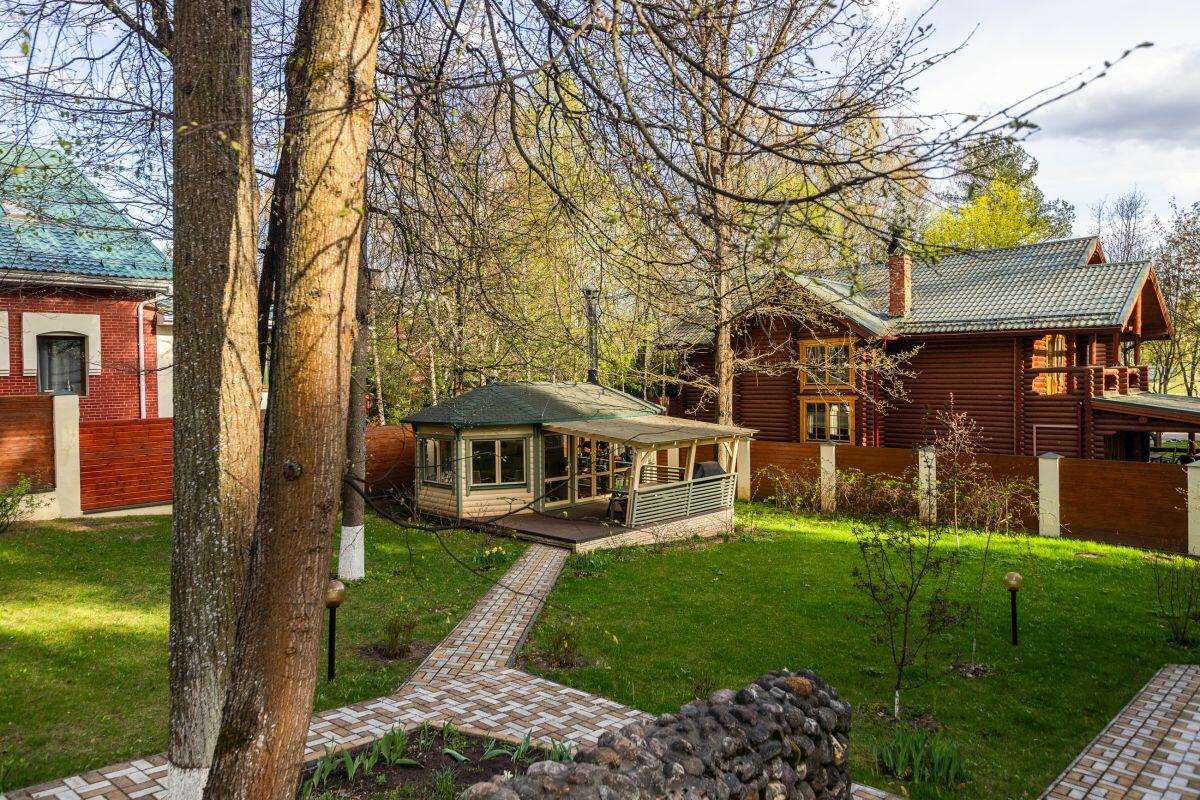 2-этажный коттедж 282.7 м² с отделкой