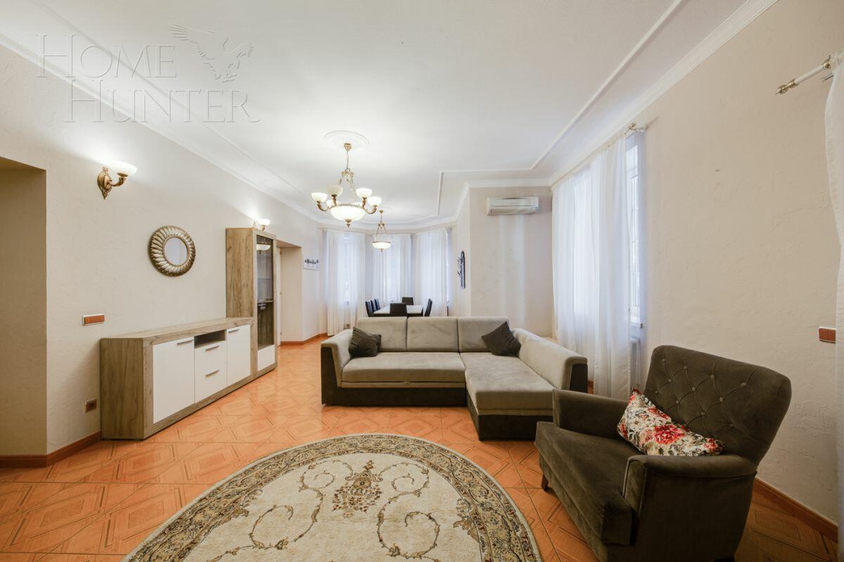 2-этажный коттедж 350 м² с отделкой