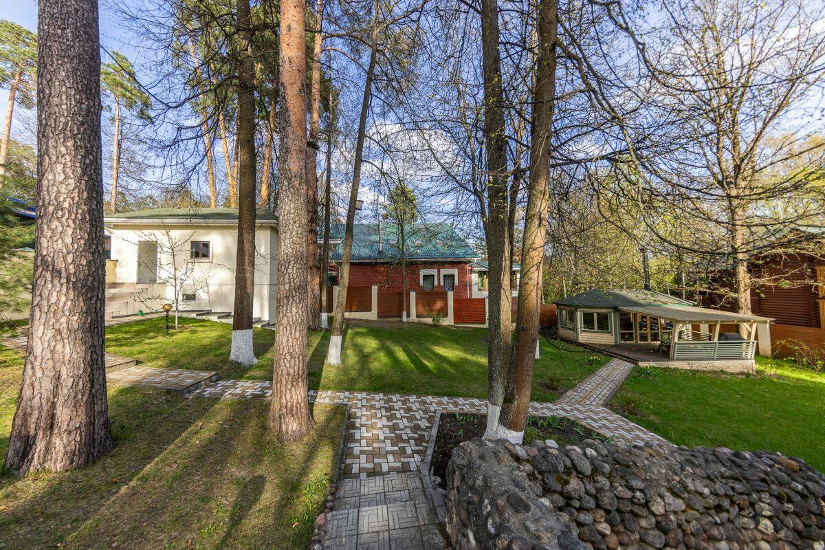 2-этажный коттедж 282.7 м² с отделкой