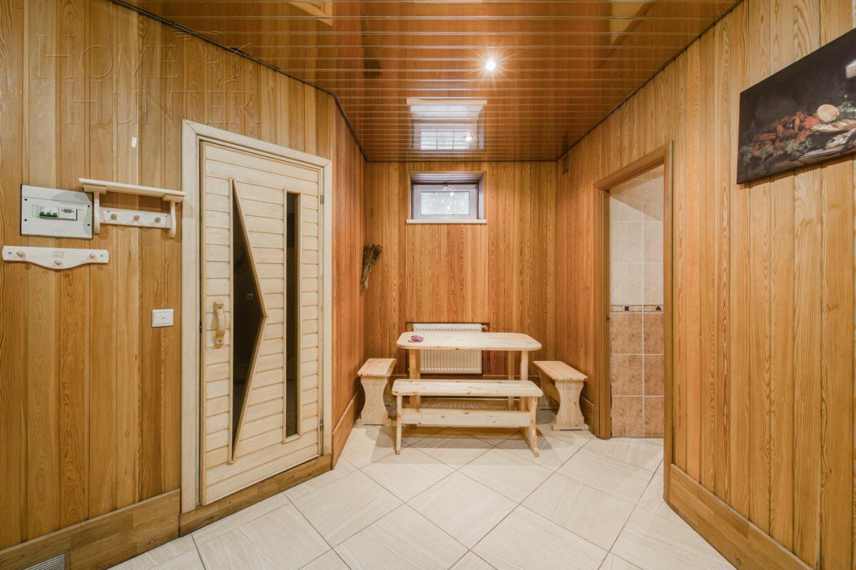 2-этажный коттедж 350 м² с отделкой