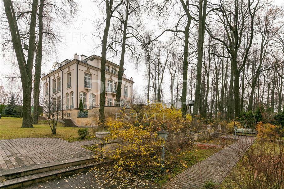 2-этажный коттедж 631 м² с отделкой