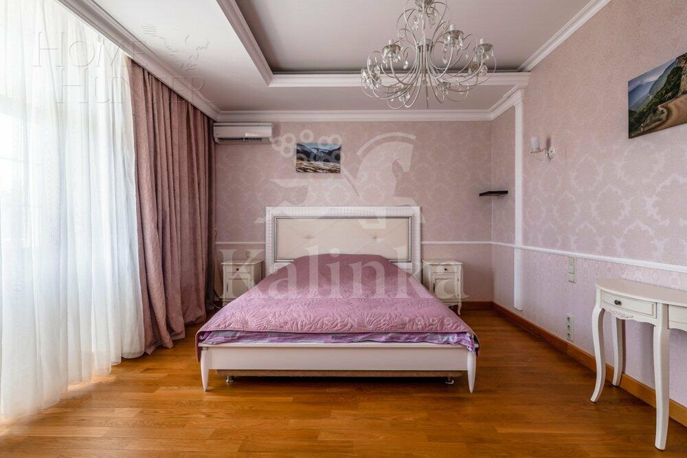 2-этажный коттедж 700 м² с отделкой