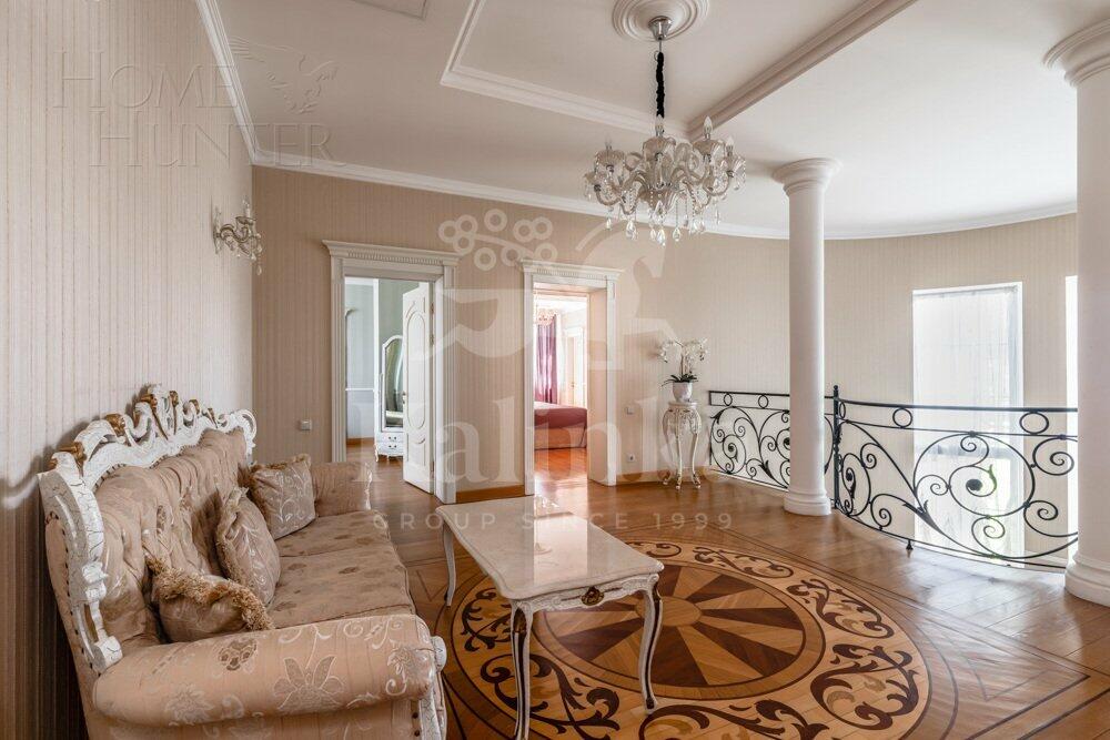 2-этажный коттедж 700 м² с отделкой